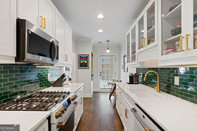 653 N Highland Avenue NE 4, Atlanta, GA 30306