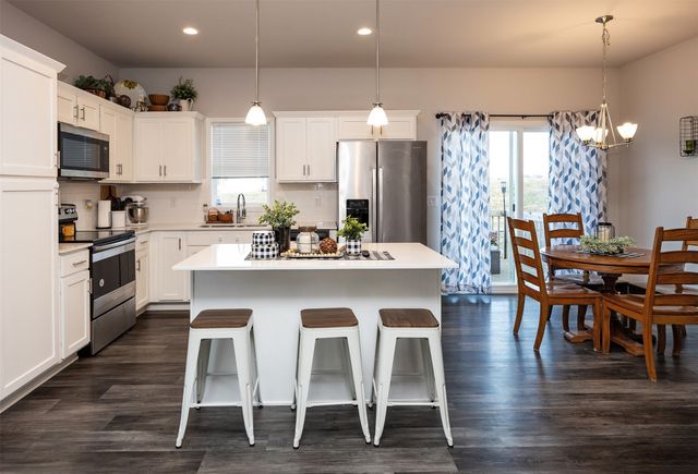 1725 Ashwood Avenue, Norwalk, IA 50211