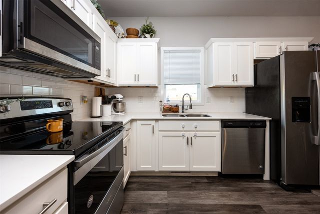 1725 Ashwood Avenue, Norwalk, IA 50211