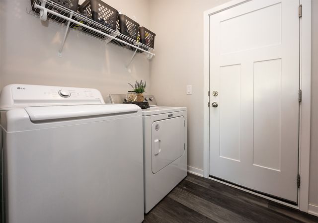 1725 Ashwood Avenue, Norwalk, IA 50211