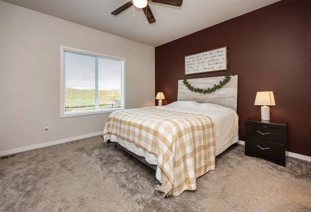 1725 Ashwood Avenue, Norwalk, IA 50211