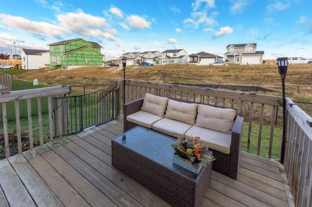 1725 Ashwood Avenue, Norwalk, IA 50211