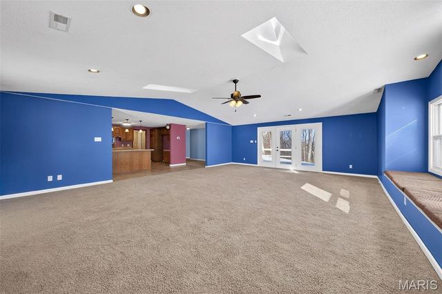 389 Highway Y, Winfield, MO 63389