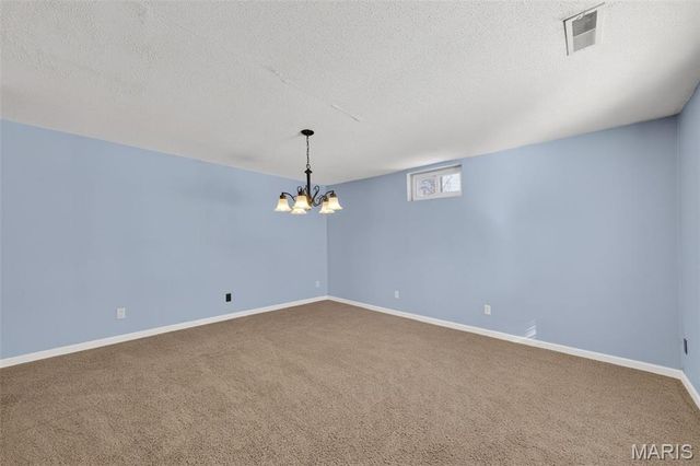 389 Highway Y, Winfield, MO 63389