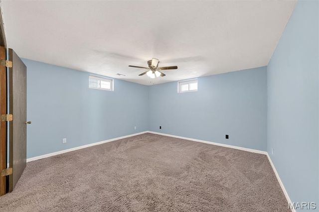 389 Highway Y, Winfield, MO 63389