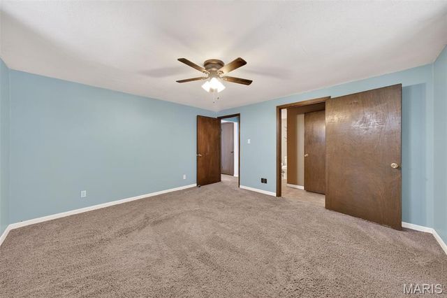 389 Highway Y, Winfield, MO 63389