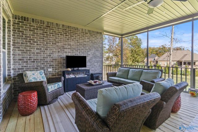 21 Scenic Loop Road, Huntsville, AL 35803