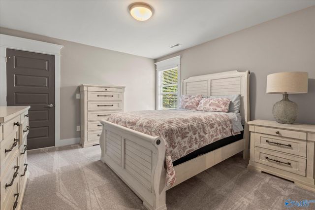 21 Scenic Loop Road, Huntsville, AL 35803