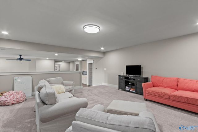 21 Scenic Loop Road, Huntsville, AL 35803