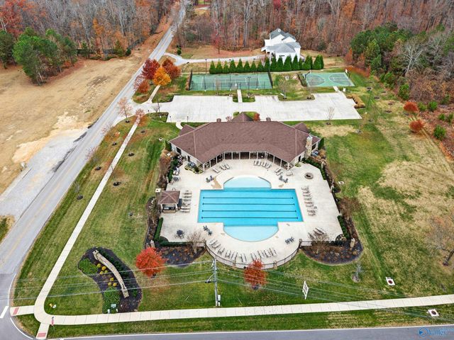 21 Scenic Loop Road, Huntsville, AL 35803