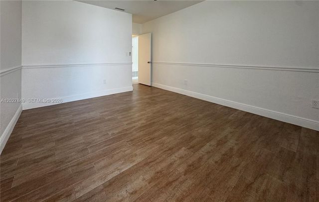 7420 Big Cypress Dr, Miami Lakes, FL 33014