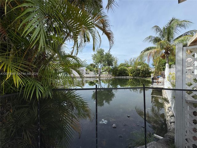 7420 Big Cypress Dr, Miami Lakes, FL 33014