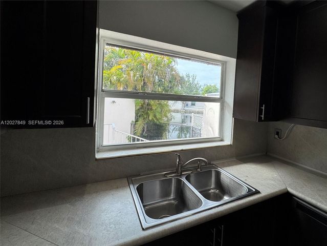 7420 Big Cypress Dr, Miami Lakes, FL 33014
