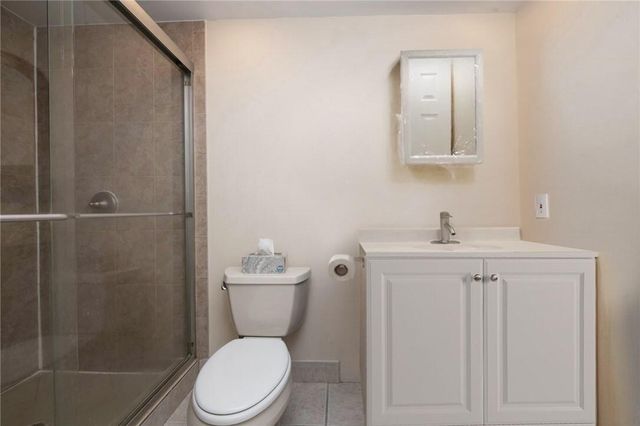 4000 N HILLS Drive 35, Hollywood, FL 33021