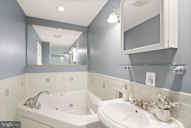 3232 ATLANTA ST, Fairfax, VA 22030