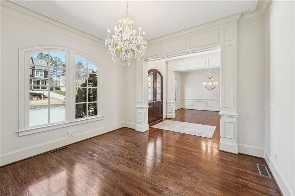 Image 10 of property listing at 1416 Falkirk Lane NW, Kennesaw, GA 30152