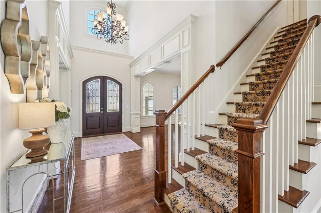 Image 3 of property listing at 1416 Falkirk Lane NW, Kennesaw, GA 30152