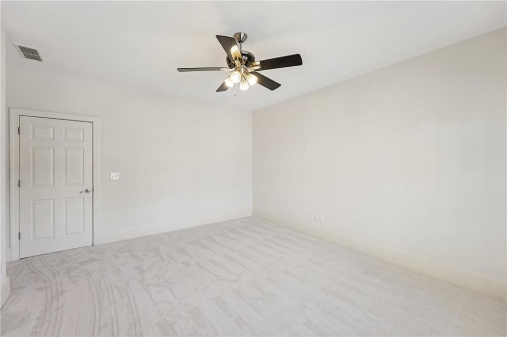 Image 37 of property listing at 1416 Falkirk Lane NW, Kennesaw, GA 30152