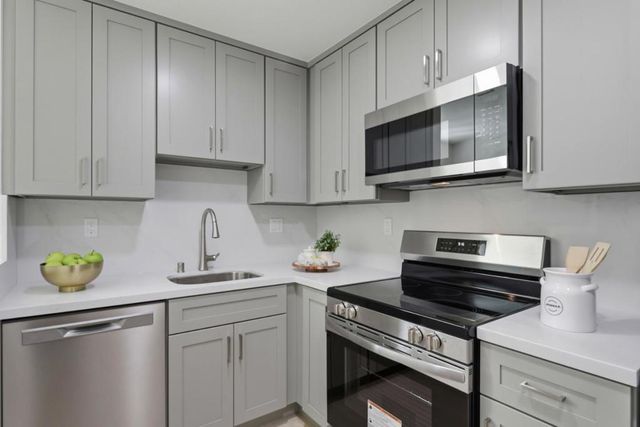 334 Dunsmuir Terrace 3, Sunnyvale, CA 94085