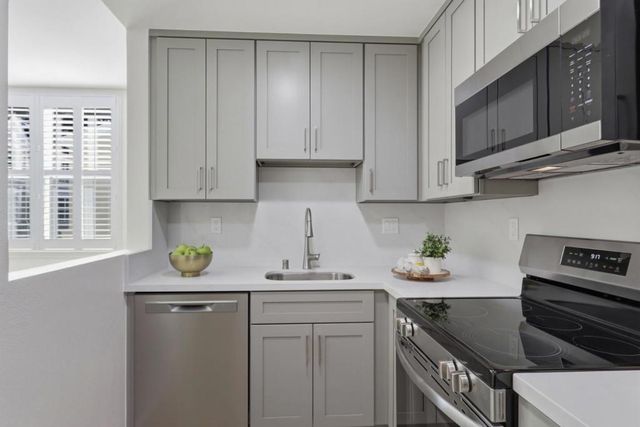 334 Dunsmuir Terrace 3, Sunnyvale, CA 94085