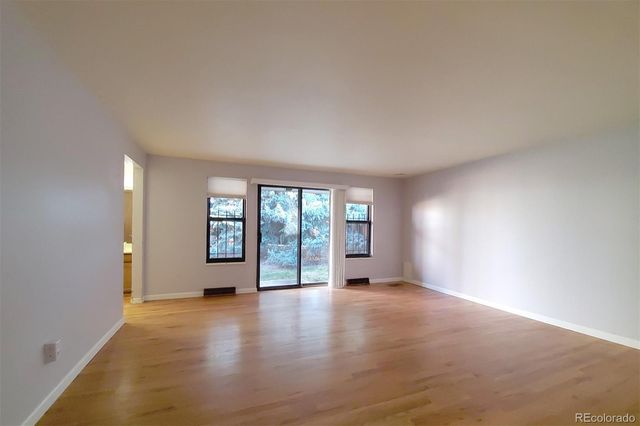 8542 W 10th Avenue, Lakewood, CO 80215