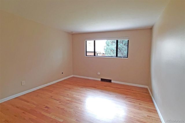 8542 W 10th Avenue, Lakewood, CO 80215