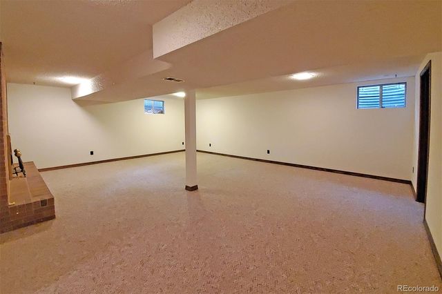 8542 W 10th Avenue, Lakewood, CO 80215