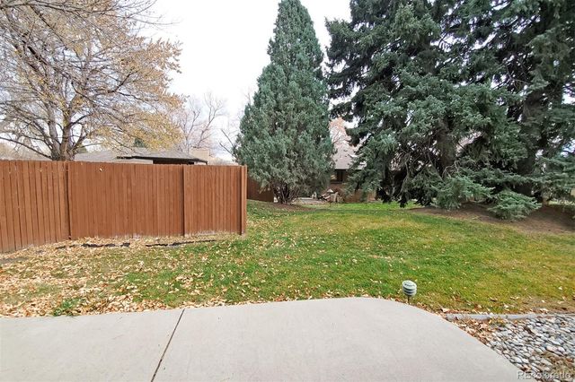 8542 W 10th Avenue, Lakewood, CO 80215