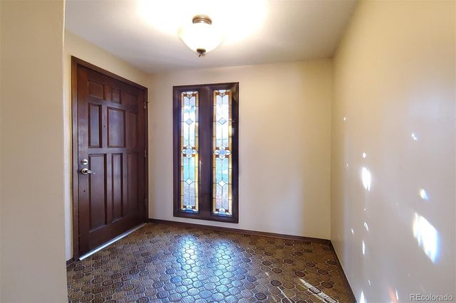 8542 W 10th Avenue, Lakewood, CO 80215