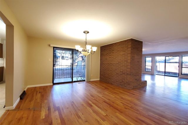 8542 W 10th Avenue, Lakewood, CO 80215