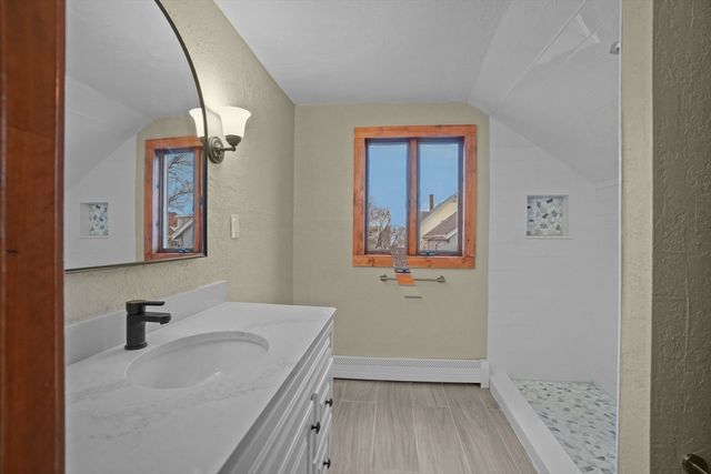 233 Franklin St, Fall River, MA 02720