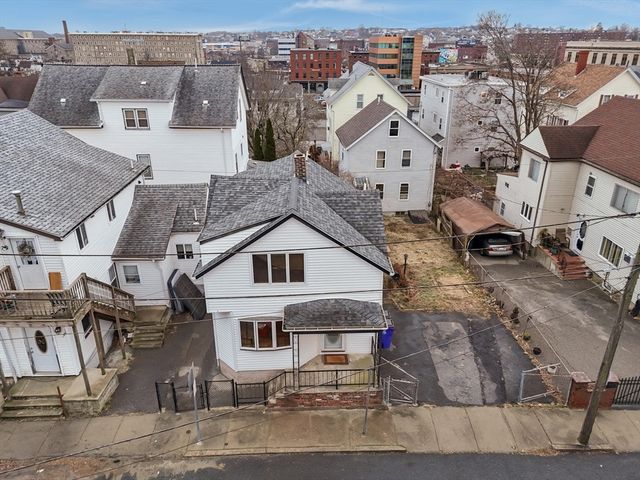 233 Franklin St, Fall River, MA 02720