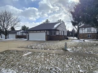 3464 Kingswood Place, Waterloo, IA 50701