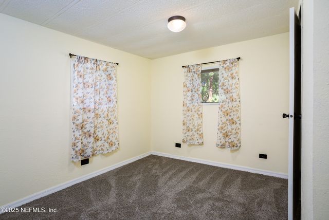 600 PALMETTO Street, Welaka, FL 32193