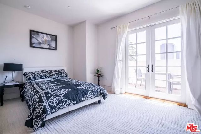 225 S HAMILTON Drive 304, Beverly Hills, CA 90211