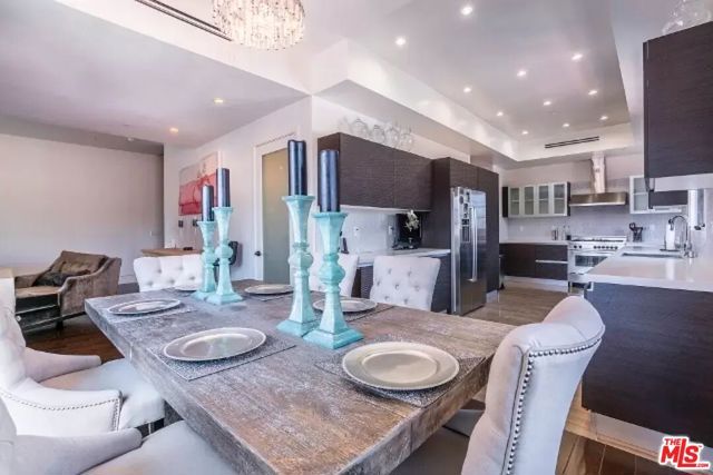 225 S HAMILTON Drive 304, Beverly Hills, CA 90211