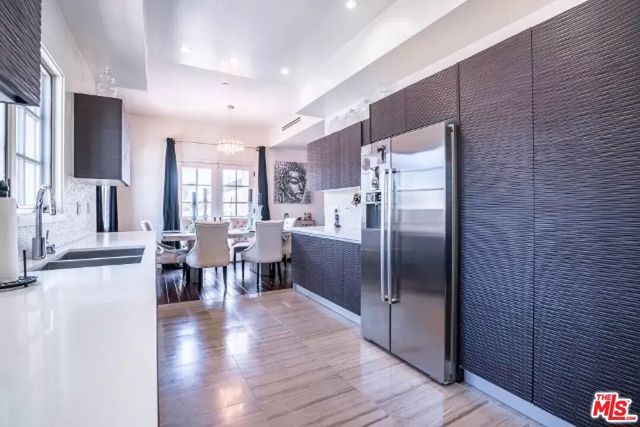 225 S HAMILTON Drive 304, Beverly Hills, CA 90211