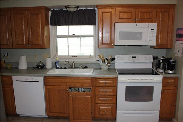 415 E 106th Terrace, Kansas City, MO 64131