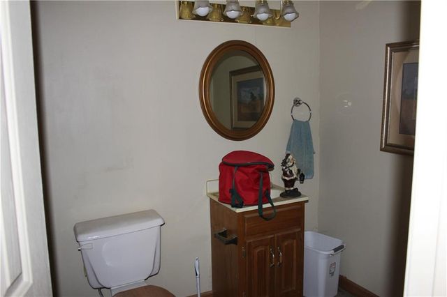 415 E 106th Terrace, Kansas City, MO 64131