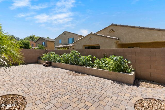 899 E HARRISON Street, Chandler, AZ 85225