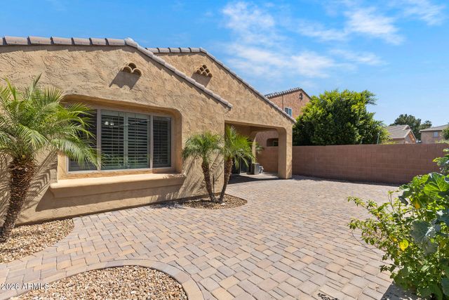 899 E HARRISON Street, Chandler, AZ 85225