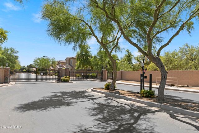 899 E HARRISON Street, Chandler, AZ 85225