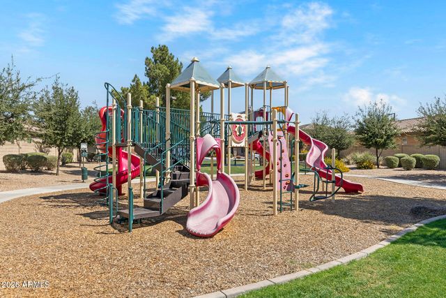 899 E HARRISON Street, Chandler, AZ 85225