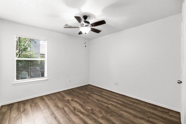 302 Sentry Maple Place, The Woodlands, TX 77382