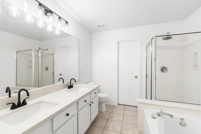 302 Sentry Maple Place, The Woodlands, TX 77382
