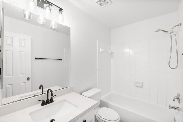 302 Sentry Maple Place, The Woodlands, TX 77382