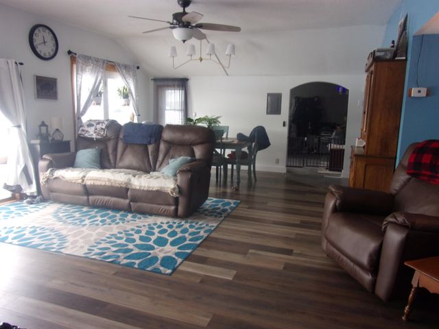 1984 W M-55, Tawas Twp, MI 48763