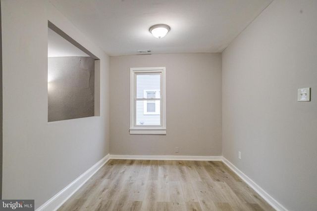 5 HOMELAND AVE, Middle River, MD 21220
