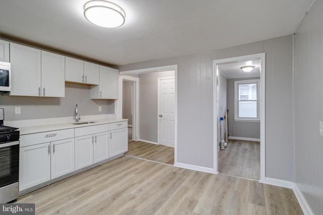5 HOMELAND AVE, Middle River, MD 21220
