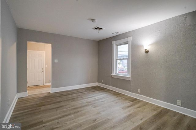 5 HOMELAND AVE, Middle River, MD 21220